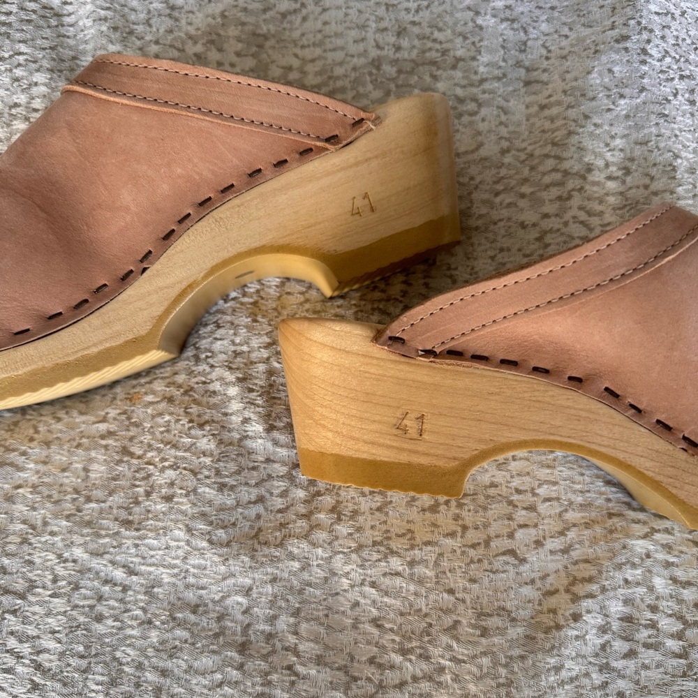 No. 6 Clogs, NEVER WORN